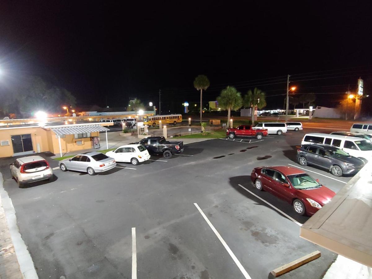 Relax Inn Silver Springs Exterior foto