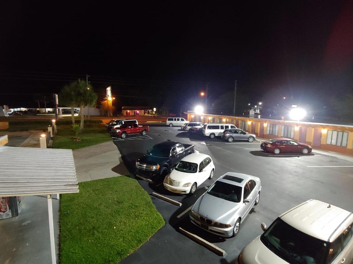 Relax Inn Silver Springs Exterior foto